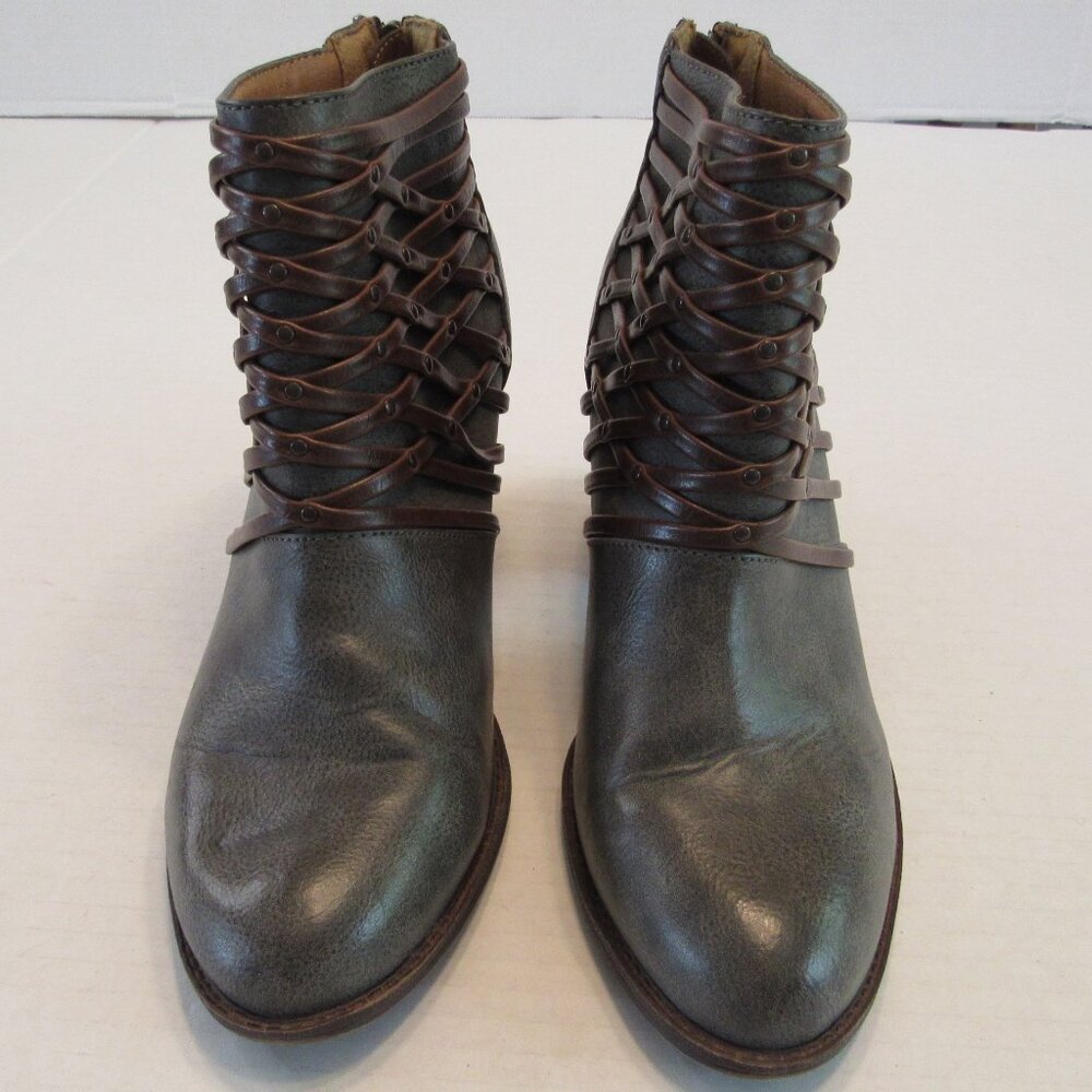 Sofft Euro Soft Ankle Boots Gray and Dark Brown Back Zip Sola Size 8.5M